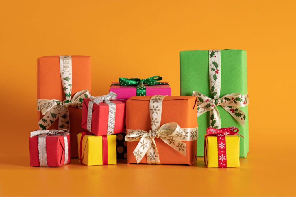 Holiday-themed SMS templates for recovering abandoned shopping carts and boosting sales